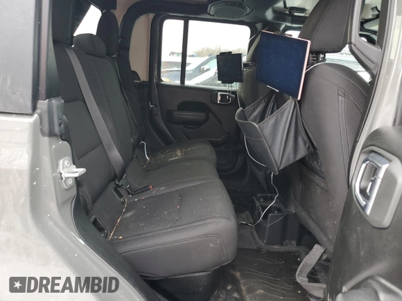 2022 Jeep Gladiator Texas Trail with VIN 1C6HJTAG4NL170016, listed as a Copart auction lot 44982765 with 35,542 mi miles and Salvage title. Bid and sale history available at DreamBid. Image 10.