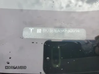 2019 Tesla Model 3 Mid Range z VIN 5YJ3E1EA5KF301714, wystawiony jako Copart lot #55273595 z przebiegiem Nie podano mil oraz Szkoda całkowita • Salvage title. Historia ofert i sprzedaży dostępna na DreamBid. Obrazek 12.