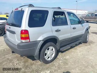 2002 Ford Escape XLT Choice with VIN 1FMYU03192KA79795, listed as a IAAI auction lot 41516066 with 1 mi miles. Bid and sale history available at carsss.com. Image 4.