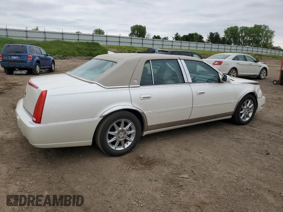 2011 Cadillac DTS Luxury Collection z VIN 1G6KD5E67BU122196, wystawiony jako Copart lot #58716175 z przebiegiem 76 192 mil mil oraz Czysty tytuł • Clean title. Historia ofert i sprzedaży dostępna na DreamBid. Obrazek 3.