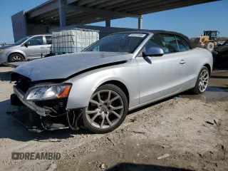 2011 Audi A5 Premium z VIN WAUAFAFH6BN010203, wystawiony jako Copart lot #48781985 z przebiegiem 97 581 mil mil oraz Szkoda całkowita • Salvage title. Historia ofert i sprzedaży dostępna na DreamBid. Obrazek 1.