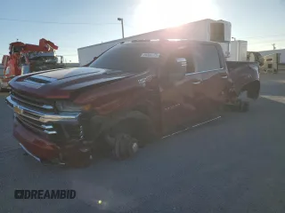 2020 Chevrolet Silverado 3500HD High Country z VIN 1GC4YVEY8LF298403, wystawiony jako Copart lot #55277085 z przebiegiem 103 960 mil mil oraz Szkody całkowita. Historia ofert i sprzedaży dostępna na DreamBid. Obrazek 1.