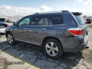 2013 Toyota Highlander Limited with VIN 5TDYK3EH5DS122904, listed as a Copart auction lot 55686225 with 221,905 mi miles and Salvage title. Bid and sale history available at DreamBid. Image 2.