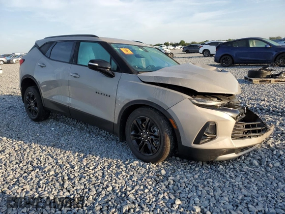 2021 Chevrolet Blazer LT z VIN 3GNKBDRS1MS559092, wystawiony jako Copart lot #54264495 z przebiegiem Nie podano mil oraz Nie do naprawy • Non repairable. Historia ofert i sprzedaży dostępna na DreamBid. Obrazek 4.