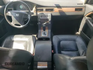 2008 Volvo S80 3.2L with VIN YV1AS982081064192, listed as a Copart auction lot 70442604 with 135,774 mi miles and Salvage Title. Bid and sale history available at carsss.com. Image 8.
