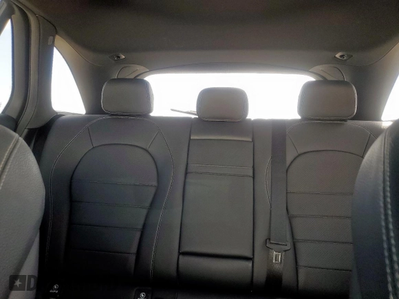 2018 Mercedes-Benz GLC 300 with VIN WDC0G4JB3JV025492, listed as a Copart auction lot 61674235 with 99,671 mi miles and Salvage title. Bid and sale history available at DreamBid. Image 10.
