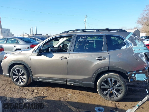 2021 Subaru Forester Limited with VIN JF2SKAUC4MH459022, listed as a IAAI auction lot 41570484 with 32,475 mi miles. Bid and sale history available at carsss.com. Image 15.