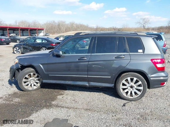 2010 Mercedes-Benz GLK-Class GLK 350 with VIN WDCGG8HB1AF399895, listed as a IAAI auction lot 41672642 with NaN miles. Bid and sale history available at carsss.com. Image 14.