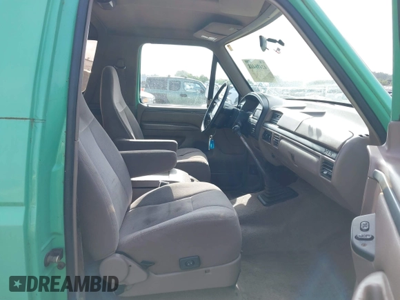 1995 Ford Bronco XL с VIN 1FMEU15N8SLB10358, выставлен на аукционе IAAI как лот 42483412 с пробегом 204 488 миль миль и . История ставок и продаж доступна на DreamBid. Изображение 5.