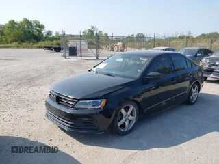 2015 Volkswagen Jetta SE with VIN 3VWD07AJ9FM411420, listed as a IAAI auction lot 40246311 with 141,456 mi miles and . Bid and sale history available at DreamBid. Image 2.