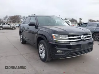 2019 Volkswagen Atlas SE z VIN 1V2WR2CA1KC560593, wystawiony jako IAAI lot #41739129 z przebiegiem 96 832 mil mil oraz . Historia ofert i sprzedaży dostępna na DreamBid. Obrazek 1.