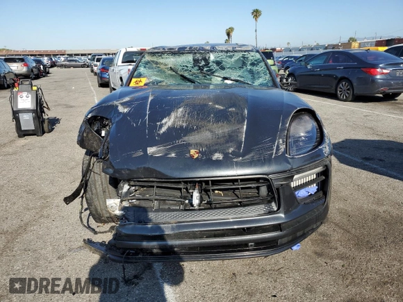 2023 Porsche Macan S z VIN WP1AG2A58PLB40570, wystawiony jako Copart lot #54801095 z przebiegiem Nie podano mil oraz Szkoda całkowita • Salvage title. Historia ofert i sprzedaży dostępna na DreamBid. Obrazek 5.