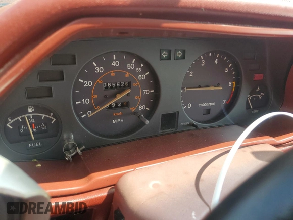 1981 Datsun 280ZX z VIN JN1HZ04S5BX279396, wystawiony jako Copart lot #60198965 z przebiegiem 85 526 mil mil oraz Szkoda całkowita • Salvage title. Historia ofert i sprzedaży dostępna na DreamBid. Obrazek 9.