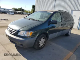 2003 Toyota Sienna LE with VIN 4T3ZF13C13U544539, listed as a Copart auction lot 61351734 with 308,289 mi miles and Salvage Title. Bid and sale history available at carsss.com. Image 1.