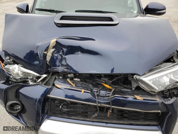 2020 Toyota 4Runner SR5 with VIN JTEBU5JR9L5833287, listed as a Copart auction lot 42039295 with 0 mi miles and Salvage Title. Bid and sale history available at carsss.com. Image 12.