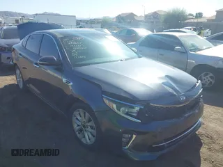 2018 Kia Optima LX with VIN 5XXGT4L34JG244284, listed as a IAAI auction lot 41762097 with 133,885 mi miles. Bid and sale history available at carsss.com. Image 1.