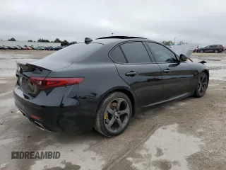 2017 Alfa Romeo Giulia with VIN ZARFAEBN2H7553710, listed as a Copart auction lot 72142482 with 69,562 mi miles. Bid and sale history available at carsss.com. Image 3.
