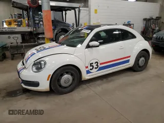 2014 Volkswagen Beetle with VIN 3VWHX7AT4EM618018, listed as a Copart auction lot 84903284 with 149,853 mi miles and Clean Title. Bid and sale history available at DreamBid. Image 1.