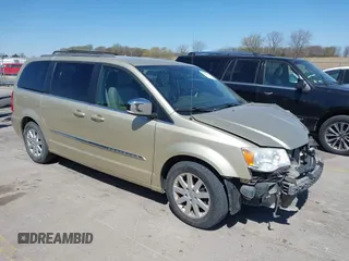 2011 Chrysler Town & Country Touring-L with VIN 2A4RR8DG6BR781922, listed as a IAAI auction lot 42042313 with 155,612 mi miles. Bid and sale history available at carsss.com. Image 1.