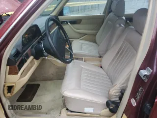 1986 Mercedes-Benz 420 with VIN WDBCA35D7GA275231, listed as a Copart auction lot 68381924 with 239,977 mi miles and Clean Title. Bid and sale history available at carsss.com. Image 7.