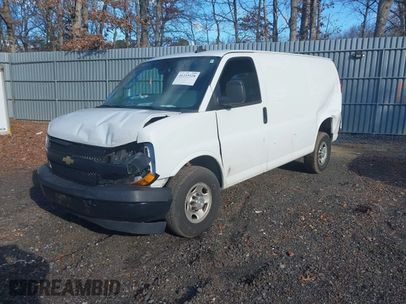 2020 Chevrolet Express Cargo with VIN 1GCWGAFPXL1145075, listed as a IAAI auction lot 41215528 with 115,466 mi miles and . Bid and sale history available at DreamBid. Image 17.