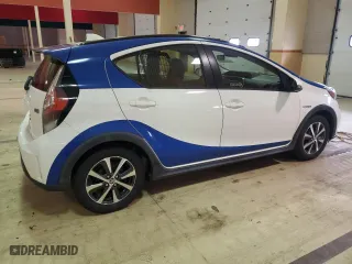 2018 Toyota Prius c One with VIN JTDKDTB39J1615373, listed as a Copart auction lot 52892405 with 84,514 mi miles and Clean Title. Bid and sale history available at carsss.com. Image 3.