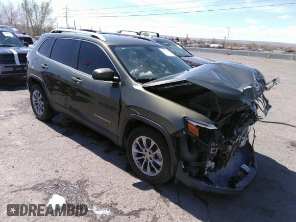 2019 Jeep Cherokee Latitude Plus with VIN 1C4PJLLX7KD129077, listed as a IAAI auction lot 39021322 with 69,503 mi miles. Bid and sale history available at carsss.com. Image 1.