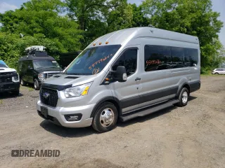 2022 Ford Transit with VIN 1FDRU8UG5NKA33889, listed as a Copart auction lot 55999664 with 23,149 mi miles and Salvage Title. Bid and sale history available at DreamBid. Image 1.