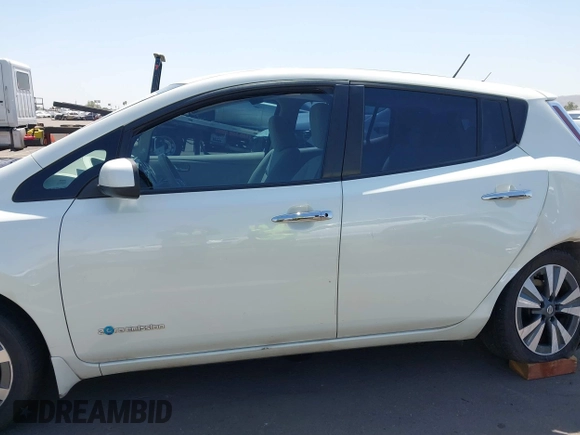 2017 Nissan LEAF SV with VIN 1N4BZ0CP1HC304381, listed as a IAAI auction lot 42532396 with 117,931 mi miles and . Bid and sale history available at DreamBid. Image 15.