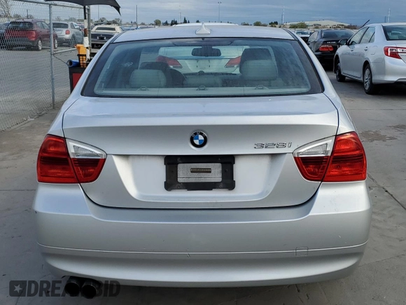 2008 BMW 3 Series 328i with VIN WBAVA37538NL48246, listed as a Copart auction lot 48487765 with 206,920 mi miles and Clean Title. Bid and sale history available at carsss.com. Image 6.