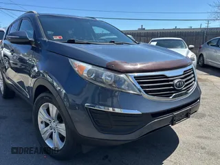 2011 Kia Sportage LX with VIN KNDPB3A28B7156209, listed as a Copart auction lot 52733855 with 204,767 mi miles and Clean Title. Bid and sale history available at carsss.com. Image 1.