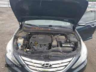 2013 Hyundai Sonata Limited with VIN 5NPEC4AC0DH559912, listed as a IAAI auction lot 42218654 with 156,802 mi miles and . Bid and sale history available at carsss.com. Image 10.