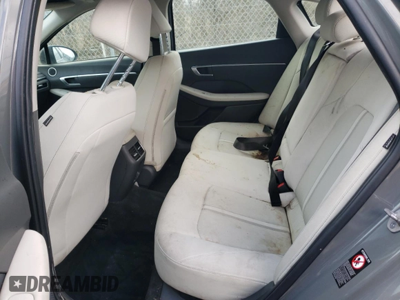 2023 Hyundai Sonata SEL z VIN KMHL14JA4PA302531, wystawiony jako Copart lot #50358785 z przebiegiem 64 886 mil mil oraz Szkoda całkowita • Salvage title. Historia ofert i sprzedaży dostępna na DreamBid. Obrazek 10.
