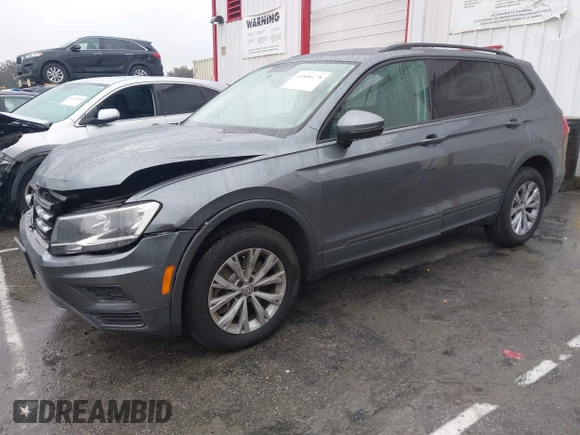 2020 Volkswagen Tiguan S z VIN 3VV1B7AX7LM129259, wystawiony jako IAAI lot #41806178 z przebiegiem 48 953 mil mil oraz . Historia ofert i sprzedaży dostępna na DreamBid. Obrazek 17.