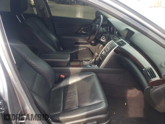 2011 Acura RL Technology with VIN JH4KB2F61BC000552, listed as a Copart auction lot 76321544 with 156,487 mi miles and Salvage Title. Bid and sale history available at DreamBid. Image 5.