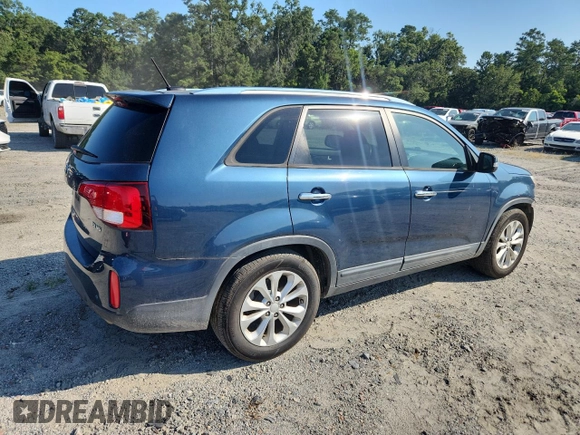 2015 Kia Sorento EX with VIN 5XYKU4A75FG600421, listed as a Copart auction lot 62313175 with 148,000 mi miles and Salvage title. Bid and sale history available at DreamBid. Image 3.