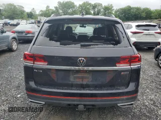 2022 Volkswagen Atlas SE with VIN 1V2HR2CA1NC526036, listed as a Copart auction lot 60133505 with 52,365 mi miles and Salvage title. Bid and sale history available at DreamBid. Image 6.