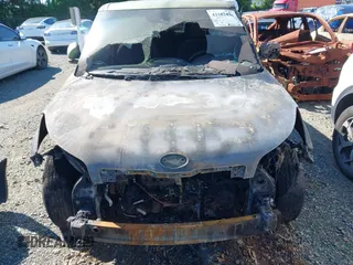2015 Kia Soul z VIN KNDJN2A25F7776125, wystawiony jako IAAI lot #42182438 z przebiegiem Nie podano mil oraz . Historia ofert i sprzedaży dostępna na DreamBid. Obrazek 6.