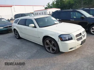 2005 Dodge Magnum RT z VIN 2D4GV58265H646507, wystawiony jako IAAI lot #42424873 z przebiegiem Nie podano mil oraz . Historia ofert i sprzedaży dostępna na DreamBid. Obrazek 1.