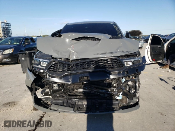 2023 Dodge Durango SRT Hellcat Premium with VIN 1C4SDJH91PC585475, listed as a Copart auction lot 82422984 with 6,195 mi miles and Salvage Title. Bid and sale history available at DreamBid. Image 5.