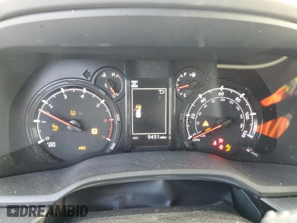 2024 Toyota 4Runner SR5 z VIN JTEMU5JR5R6292041, wystawiony jako Copart lot #59817895 z przebiegiem 9 451 mil mil oraz Szkoda całkowita • Salvage title. Historia ofert i sprzedaży dostępna na DreamBid. Obrazek 9.