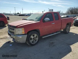 2013 Chevrolet Silverado 1500 LT with VIN 1GCRCSE01DZ136903, listed as a Copart auction lot 46190105 with 207,432 mi miles and Salvage Title. Bid and sale history available at carsss.com. Image 1.