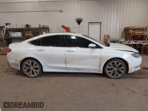 2015 Chrysler 200 C z VIN 1C3CCCEG7FN601806, wystawiony jako IAAI lot #41044329 z przebiegiem 175 728 mil mil oraz . Historia ofert i sprzedaży dostępna na DreamBid. Obrazek 13.
