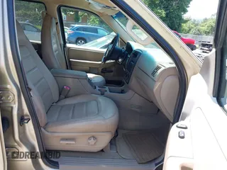 2002 Ford Explorer XLT с VIN 1FMZU73EX2UB22884, выставлен на аукционе IAAI как лот 42798106 с пробегом 174 753 миль миль и . История ставок и продаж доступна на DreamBid. Изображение 5.