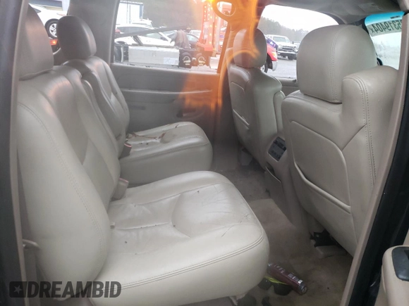 2005 Chevrolet Suburban LT with VIN 3GNEC16Z75G279272, listed as a Copart auction lot 85319404 with 248,339 mi miles and Salvage Title. Bid and sale history available at carsss.com. Image 11.