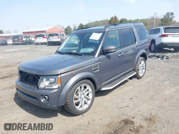 2016 Land Rover LR4 HSE z VIN SALAG2V62GA826113, wystawiony jako IAAI lot #41796713 z przebiegiem Nie podano mil oraz . Historia ofert i sprzedaży dostępna na DreamBid. Obrazek 2.