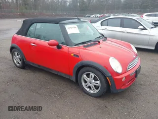 2008 MINI Convertible z VIN WMWRF33558TF67376, wystawiony jako IAAI lot #41923409 z przebiegiem 150 268 mil mil oraz . Historia ofert i sprzedaży dostępna na DreamBid. Obrazek 1.