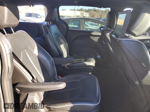 2021 Chrysler Pacifica Hybrid Limited with VIN 2C4RC1S73MR517853, listed as a Copart auction lot 88283675 with 27,900 mi miles and Salvage title. Bid and sale history available at DreamBid. Image 11.