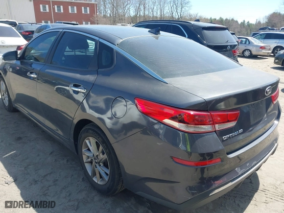 2019 Kia Optima LX with VIN 5XXGT4L35KG306244, listed as a IAAI auction lot 42068277 with 83,843 mi miles. Bid and sale history available at carsss.com. Image 3.