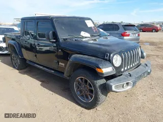 2023 Jeep Gladiator Overland with VIN 1C6HJTFG2PL564318, listed as a IAAI auction lot 41637657 with 30,368 mi miles. Bid and sale history available at carsss.com. Image 1.